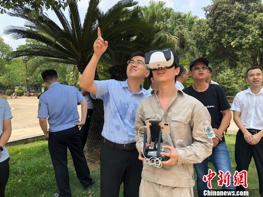 智能全景AR巡檢無人機遠程可視化操作。三明供電供圖